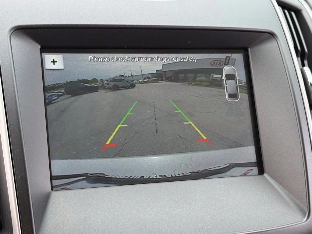 Used 2017 White Ford SEL image 19