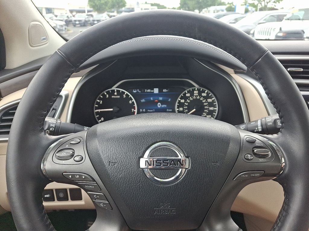 Used 2021 Brown Nissan Platinum image 20