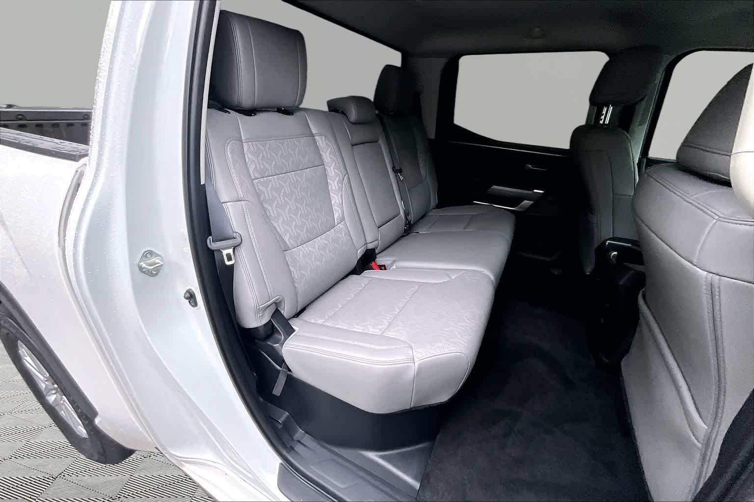 Used 2024 Ice Cap Toyota SR5 image 20