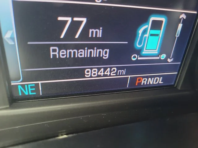 Used 2018 Gray GMC SLT image 31