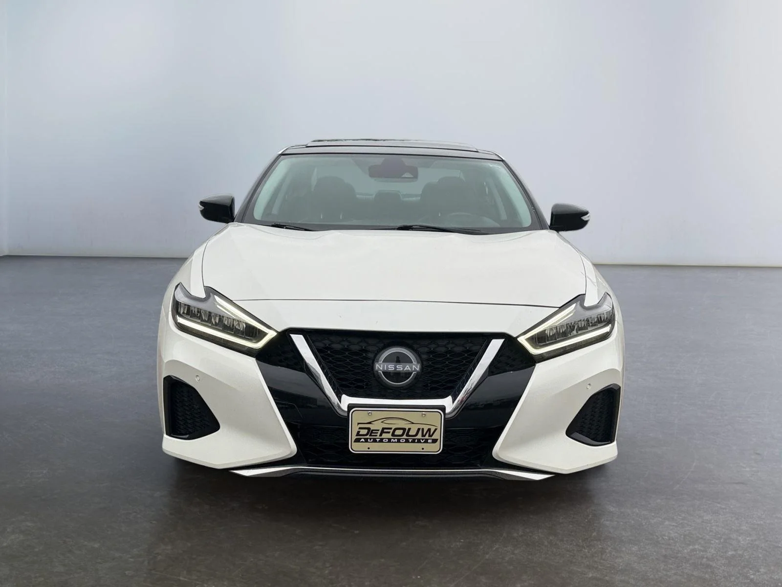 Used 2023  Nissan 3.5 SL image 8