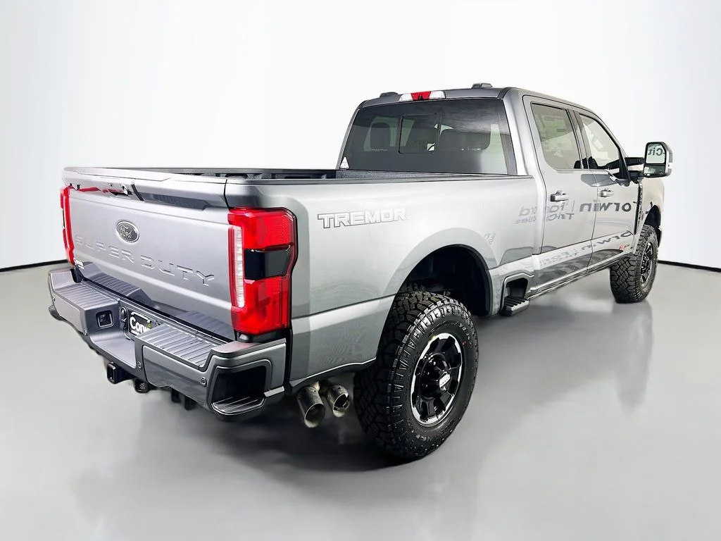 New 2026 Carbonized Gray Metallic Ford Lariat image 16