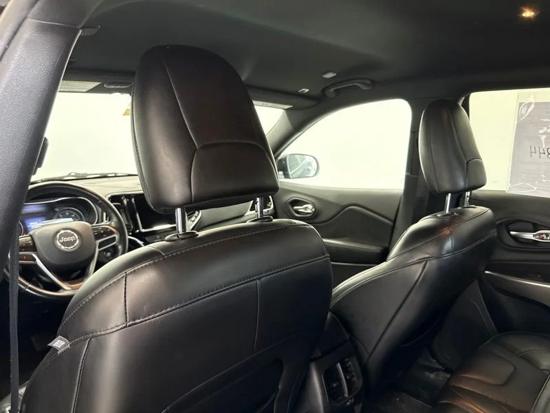 Used 2019 Black Jeep Limited image 17