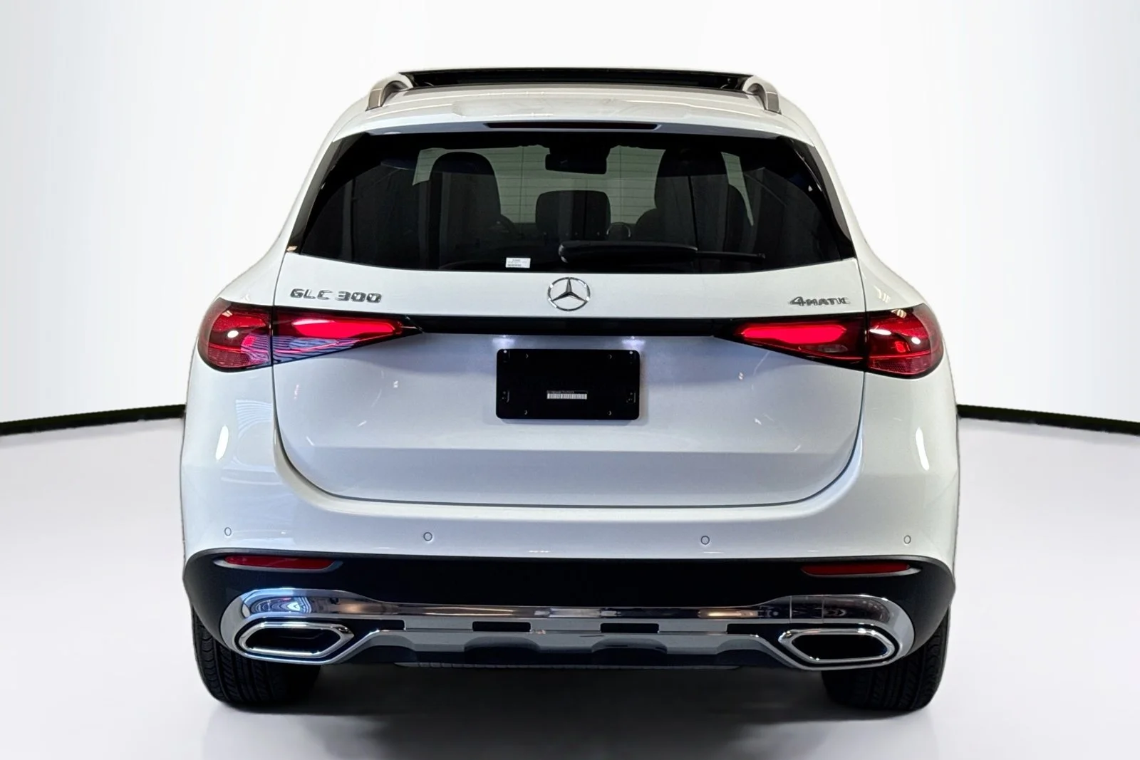 Used 2026 Polar White Mercedes-Benz GLC 300 image 6