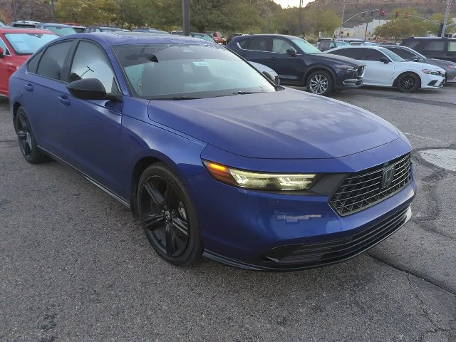 Used 2024  Honda Sport-L image 2