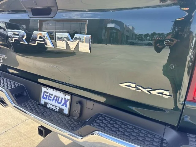 New 2027 Serrano-Green Metallic Exterior Paint RAM Big Horn/Lone Star image 20