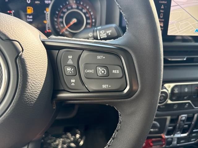 New 2025 Bright White Clearcoat Jeep Mojave image 29