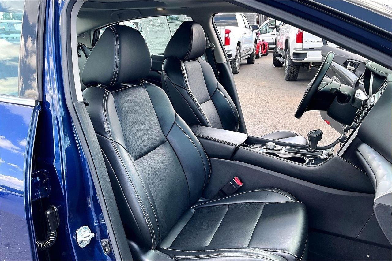 Used 2023 Deep Blue Pearl Nissan SL image 31