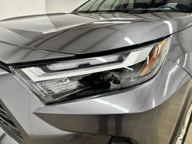Certified Used 2025 MAGNETIC GRAY MET. Toyota  image 9