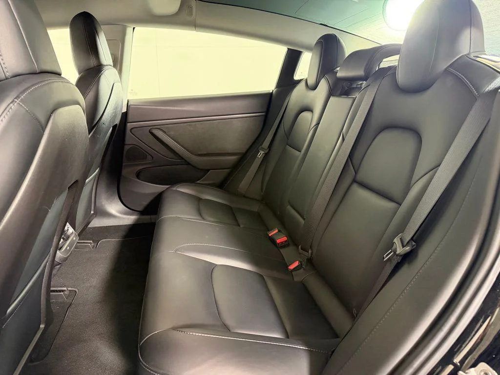 Used 2019 Solid Black Tesla Mid Range image 14