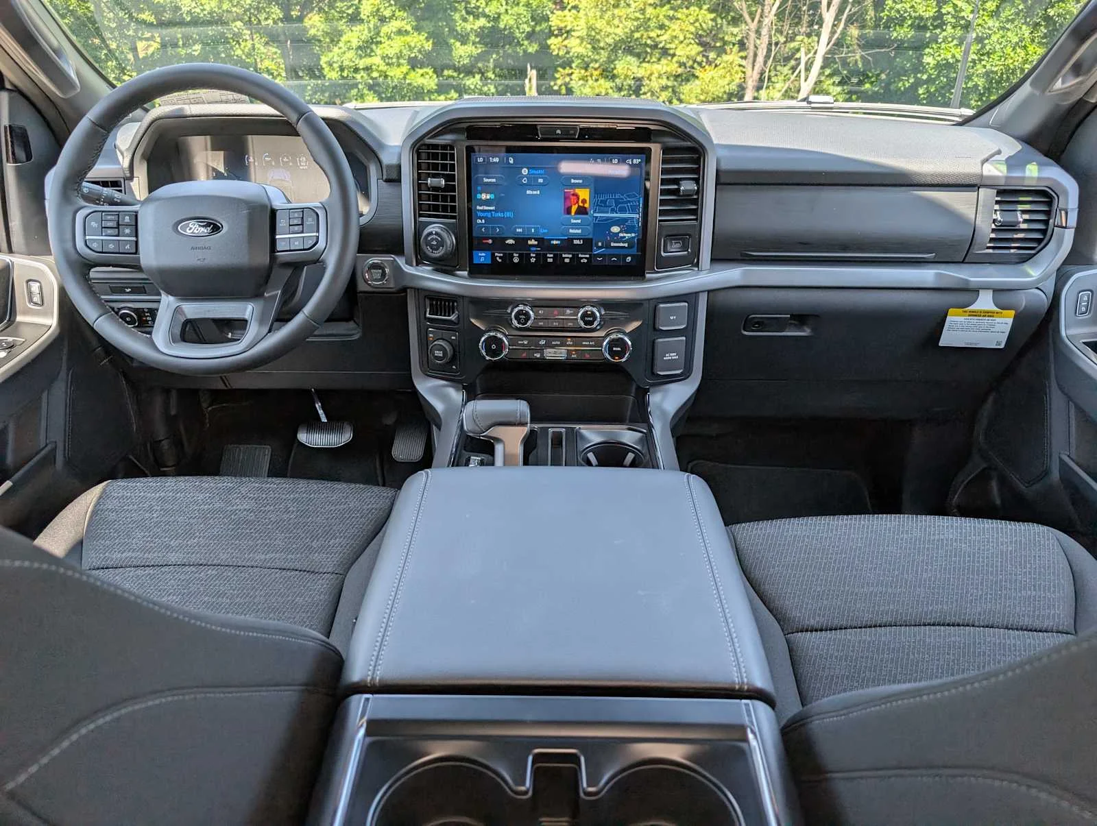 New 2026 Oxford White Ford XLT image 12