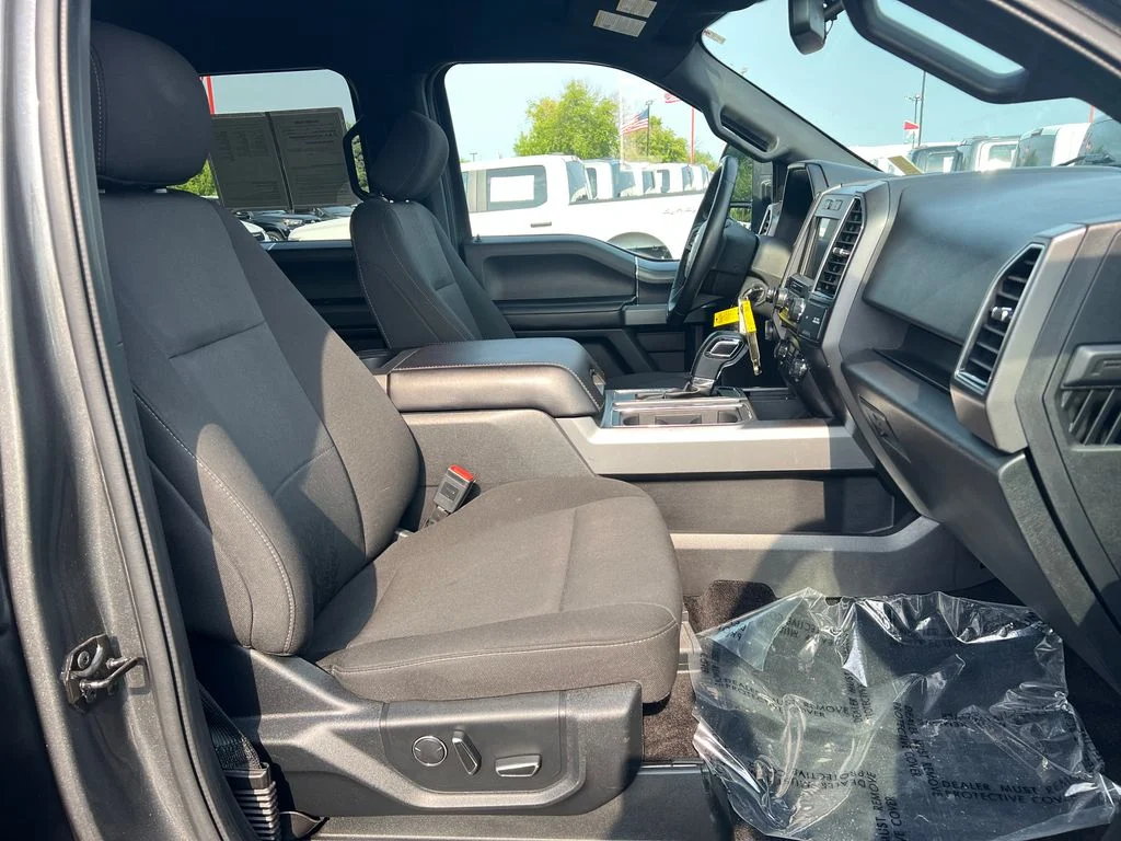 Used 2018 Gray Ford XLT image 45