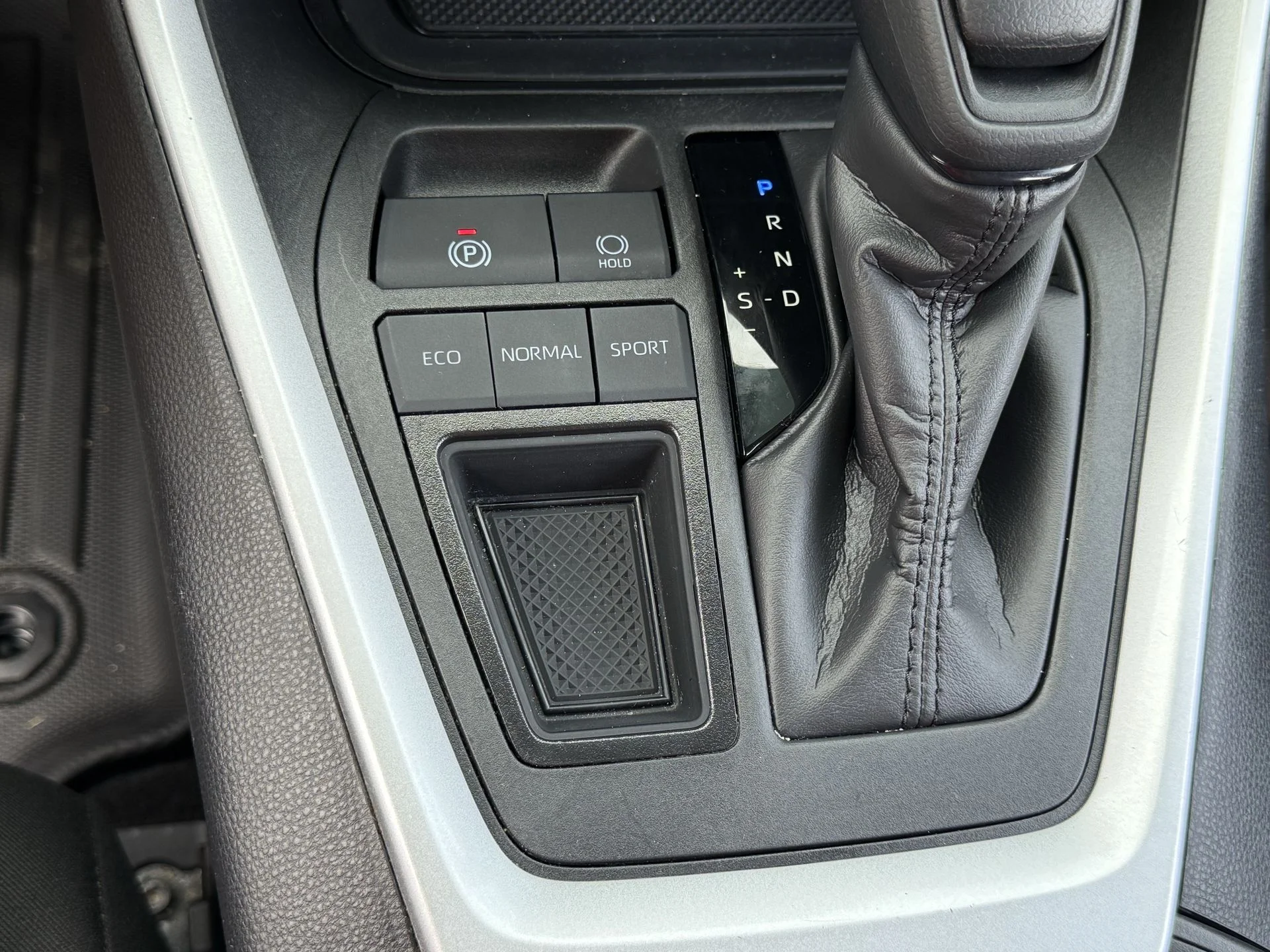 Used 2024 Pearl Toyota LE image 7