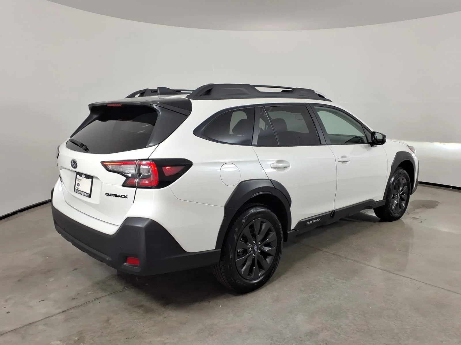 Certified Used 2025 Crystal White Pearl Subaru Onyx Edition image 2
