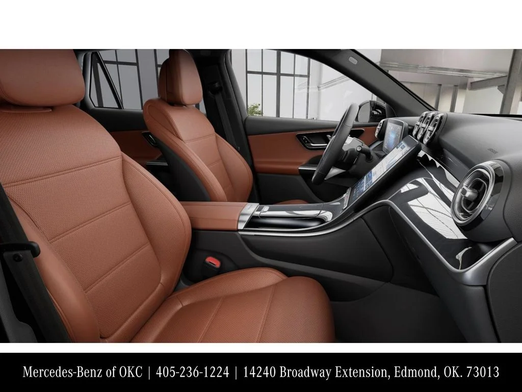 Used 2026 Black Mercedes-Benz GLC 300 image 4
