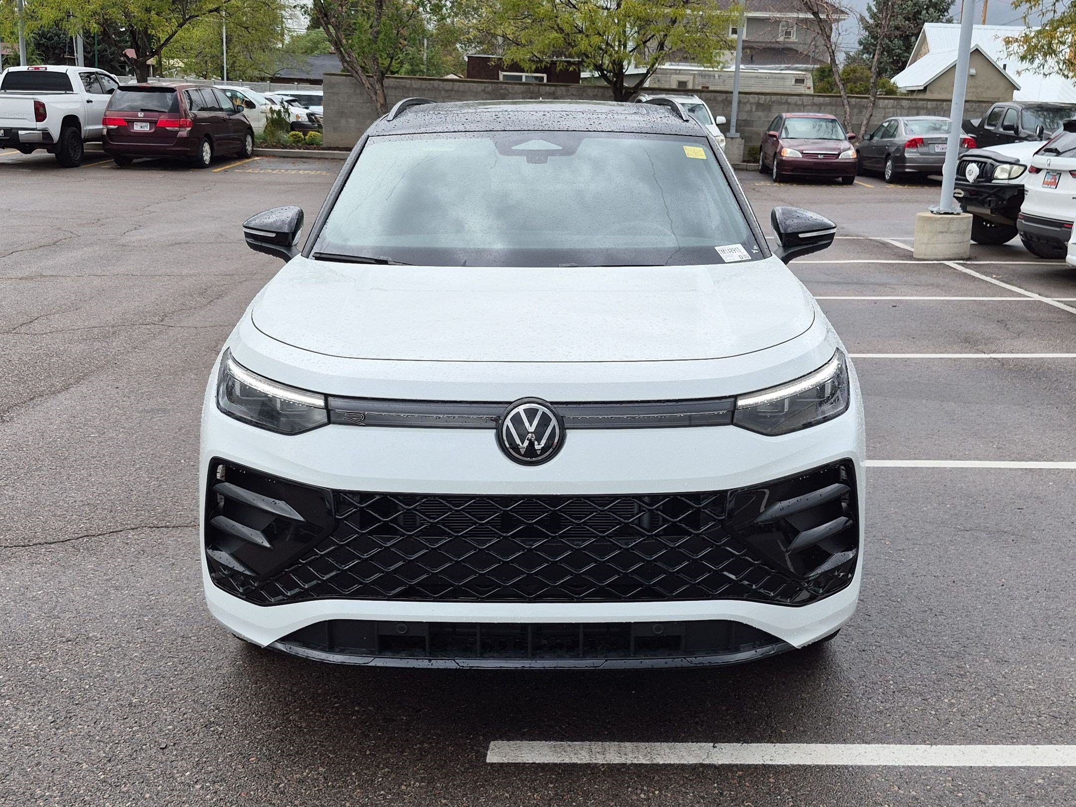 New 2026 White Volkswagen SE R-Line Black image 9