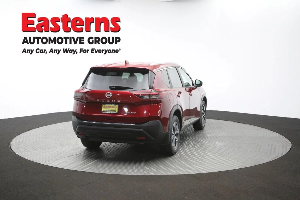 Used 2023 Red Nissan SV image 41