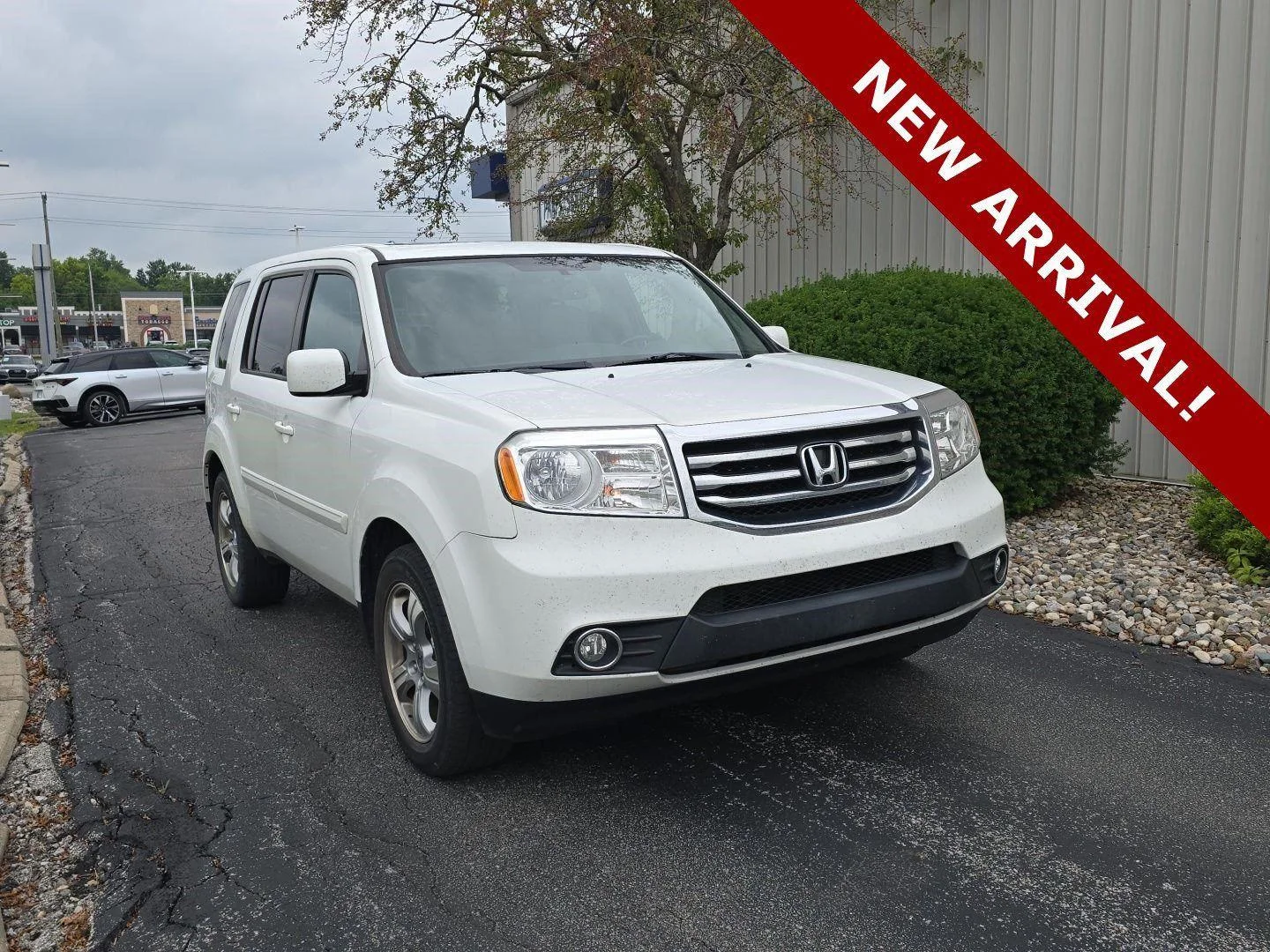 Used 2015 Taffeta White Honda EX-L image 1