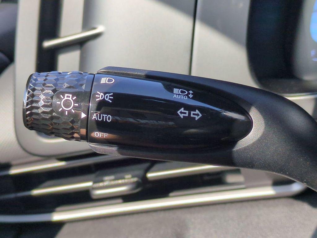 New 2026 Gray Hyundai SEL Sport Premium image 27