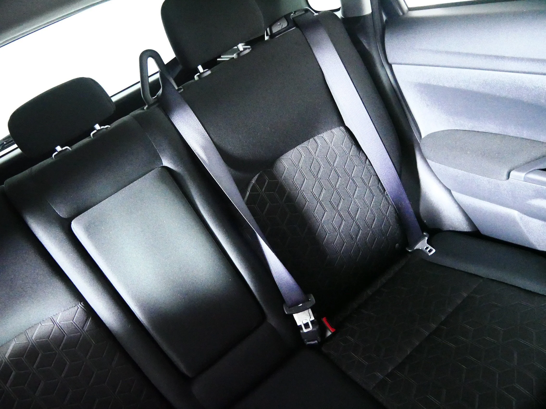 Used 2025 Mercury Gray Metallic Mitsubishi ES image 14