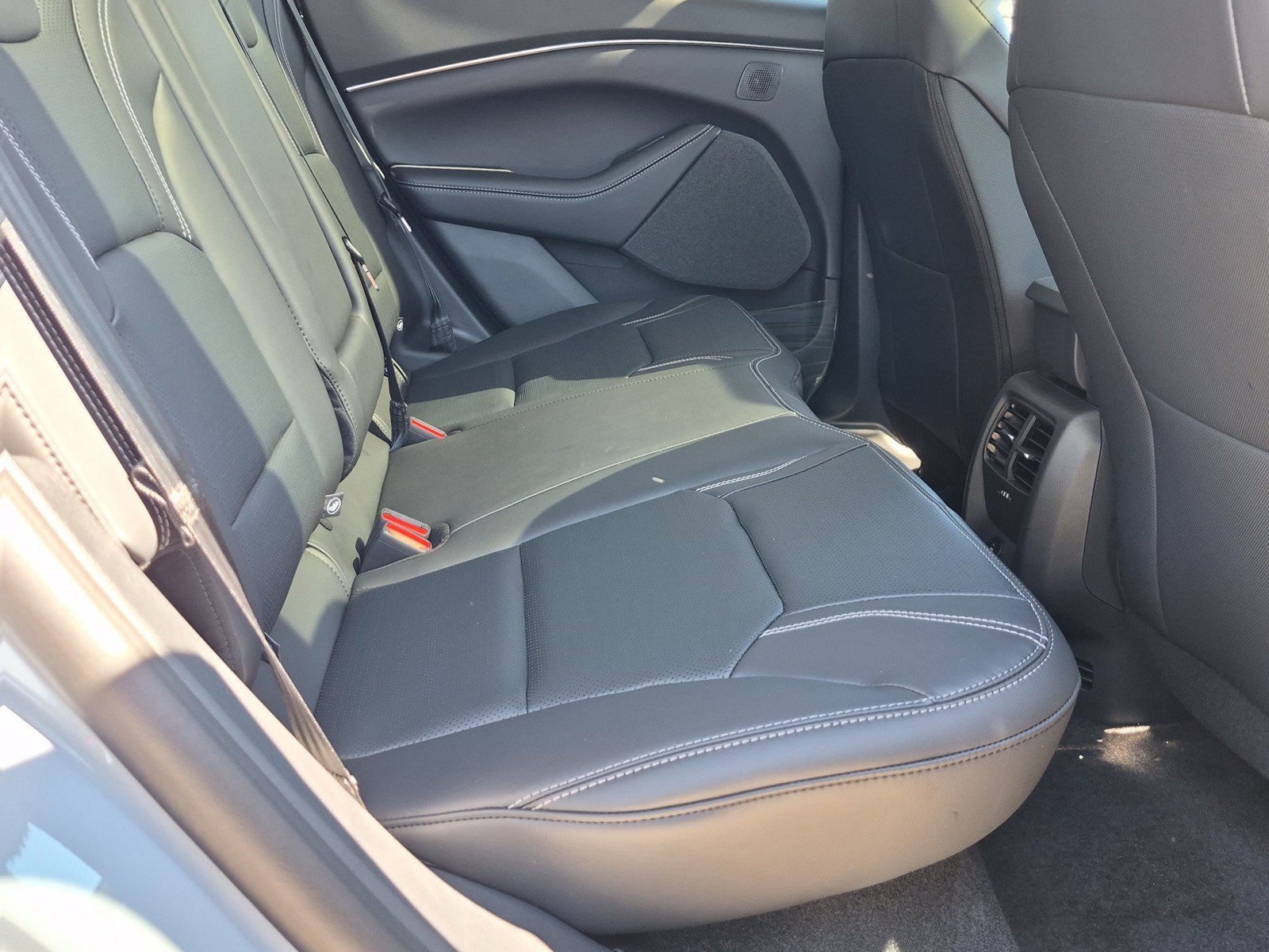 New 2026 Glacier Gray Metallic Tri-coat Ford Premium image 9