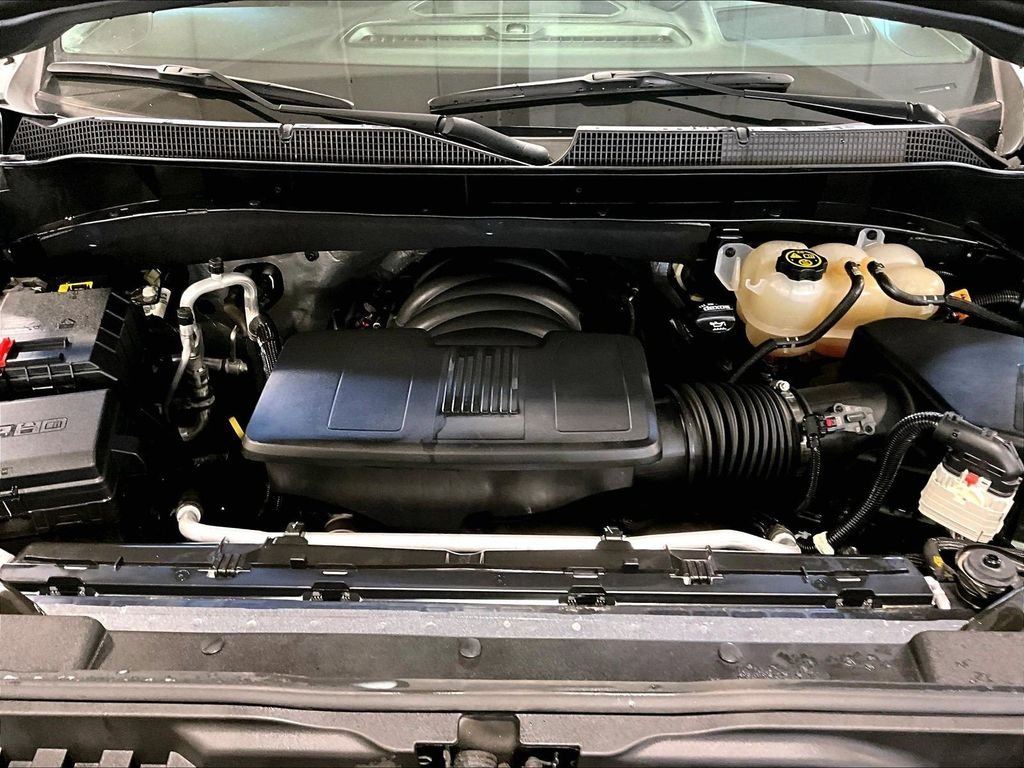 Used 2022 Gray Chevrolet High Country image 30