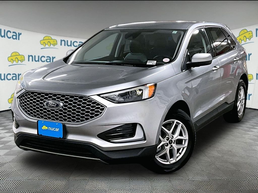 Used 2024 Silver Ford SEL image 3