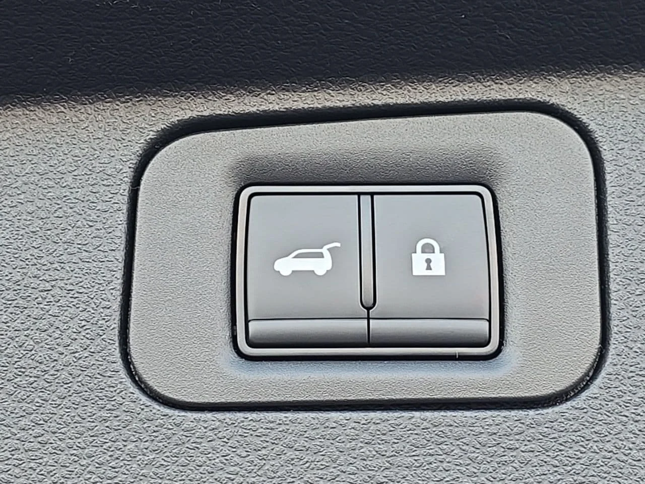 New 2026 BLACK OBSIDIAN INFINITI Luxe 4WD image 37