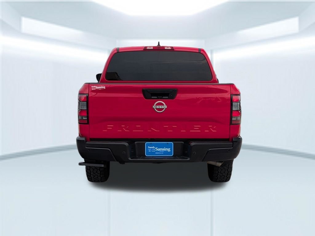 Used 2022 Red Nissan S image 5