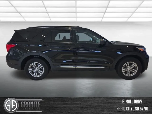 Used 2023 Black Ford XLT image 7