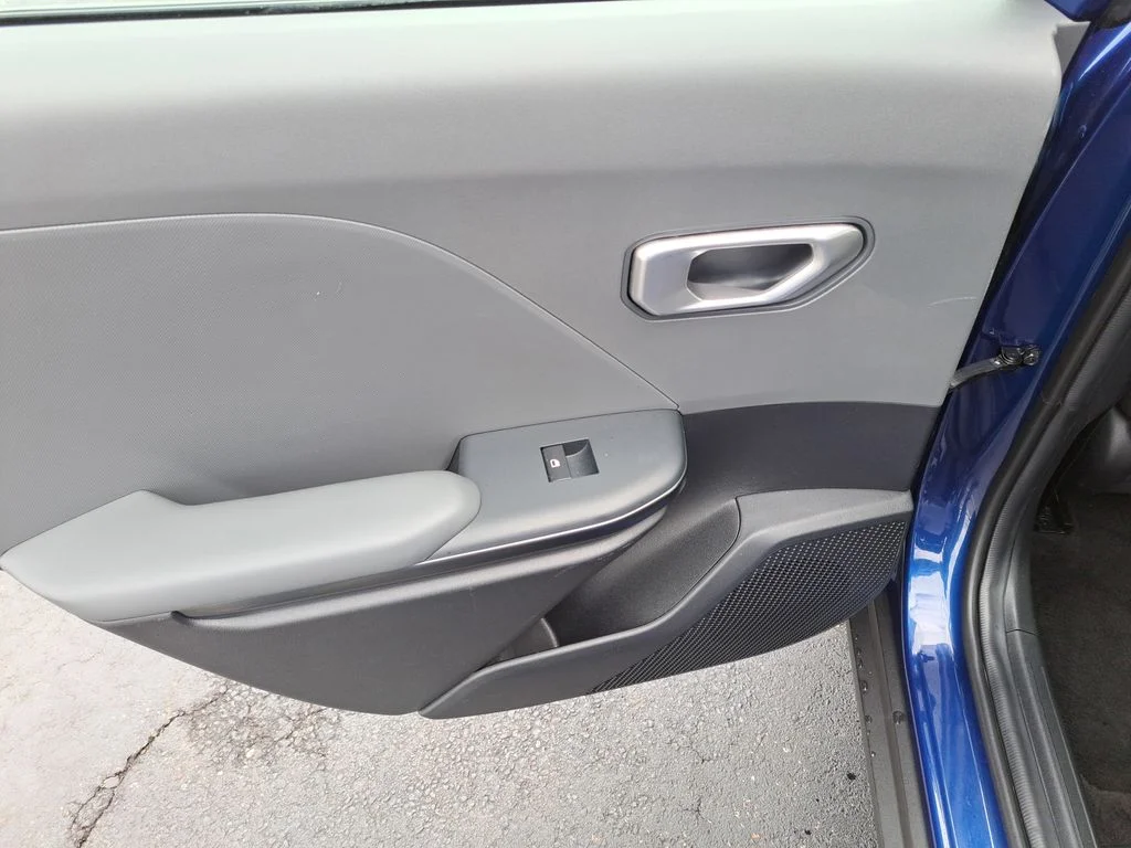 Used 2025 Blue Kia LXS image 16