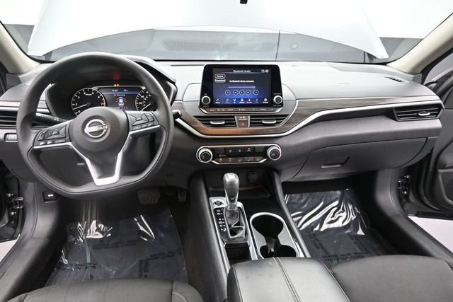 Used 2024 Gray Nissan 2.5 SV image 18
