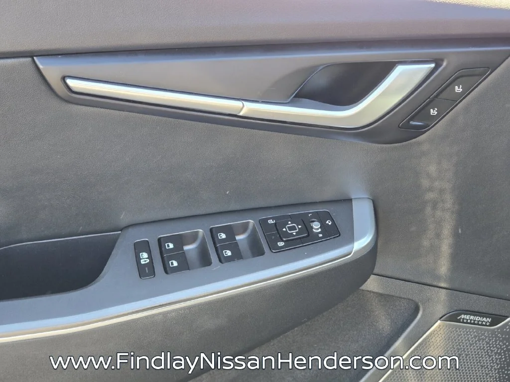 Used 2022 Blue Kia Wind image 19