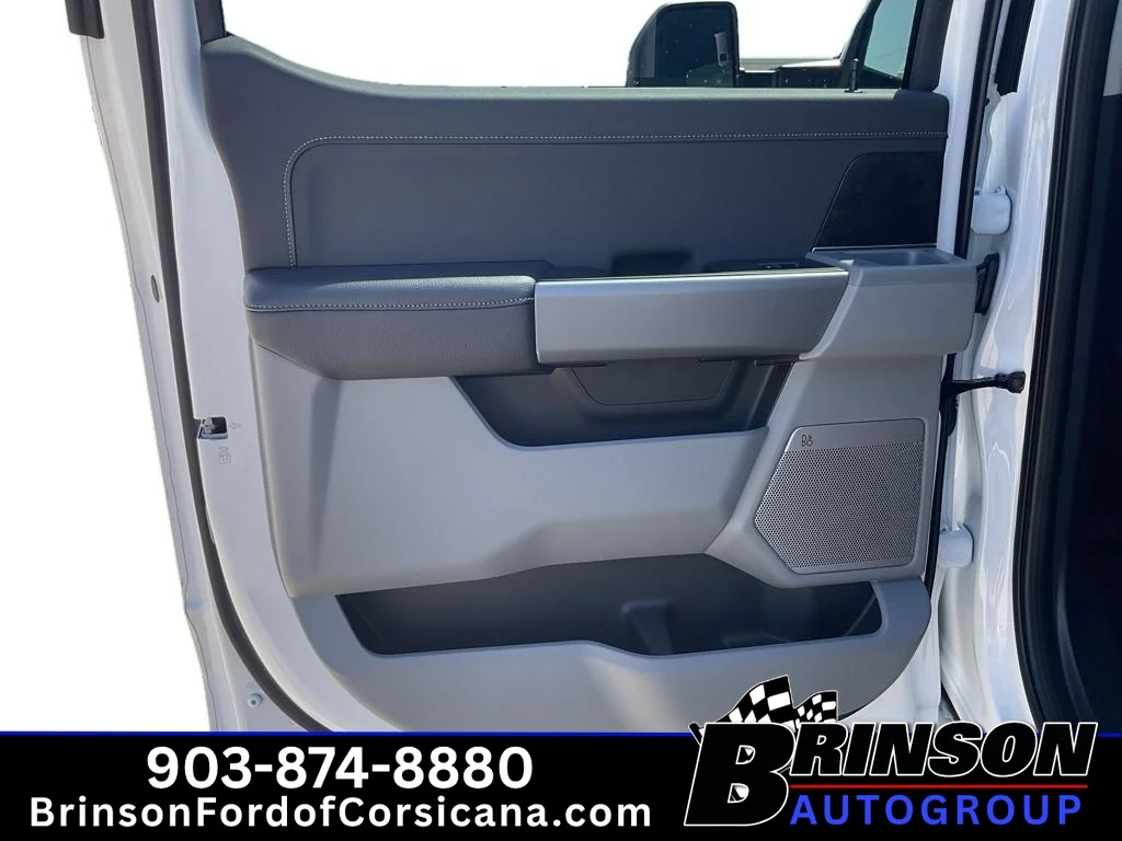 New 2026 Oxford White Ford F-250® XLT image 6