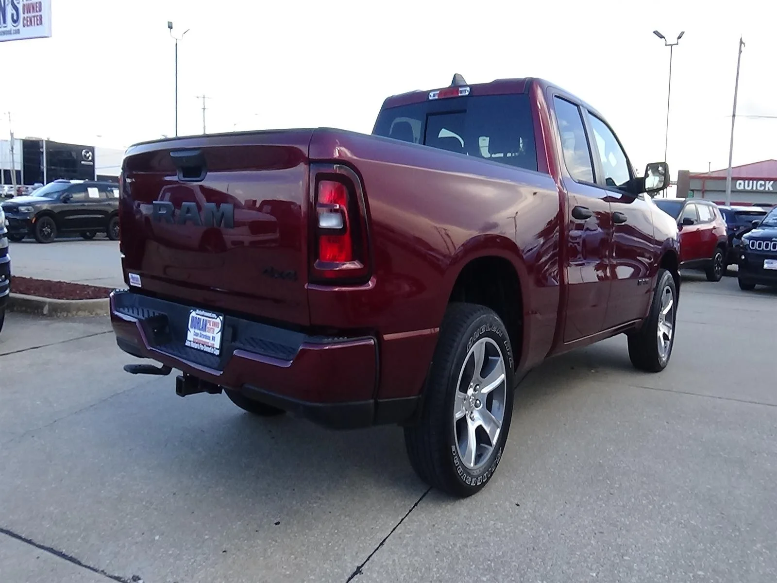 Certified Used 2025 Delmonico Red Pearl Coat (prv) RAM Tradesman image 6