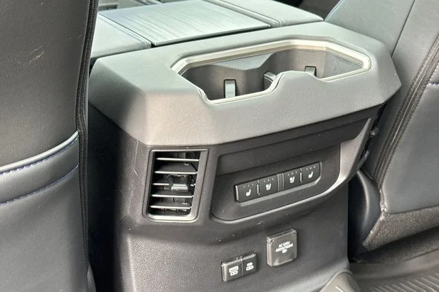 2026 Toyota Tundra Platinum - Photo 14