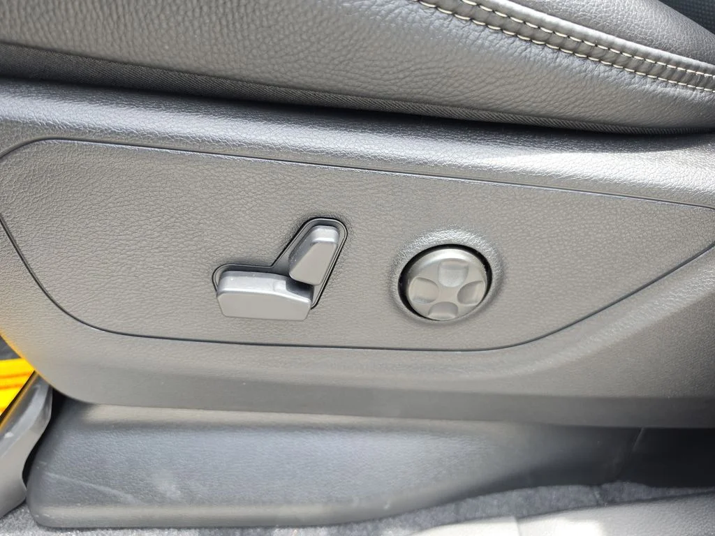 New 2026 Forged Blue Metallic Exterior Paint RAM RHO image 20