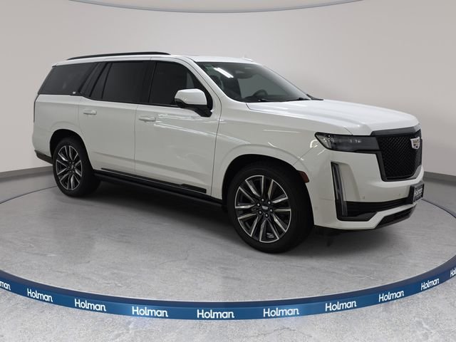 Used 2021 White Cadillac Sport image 4