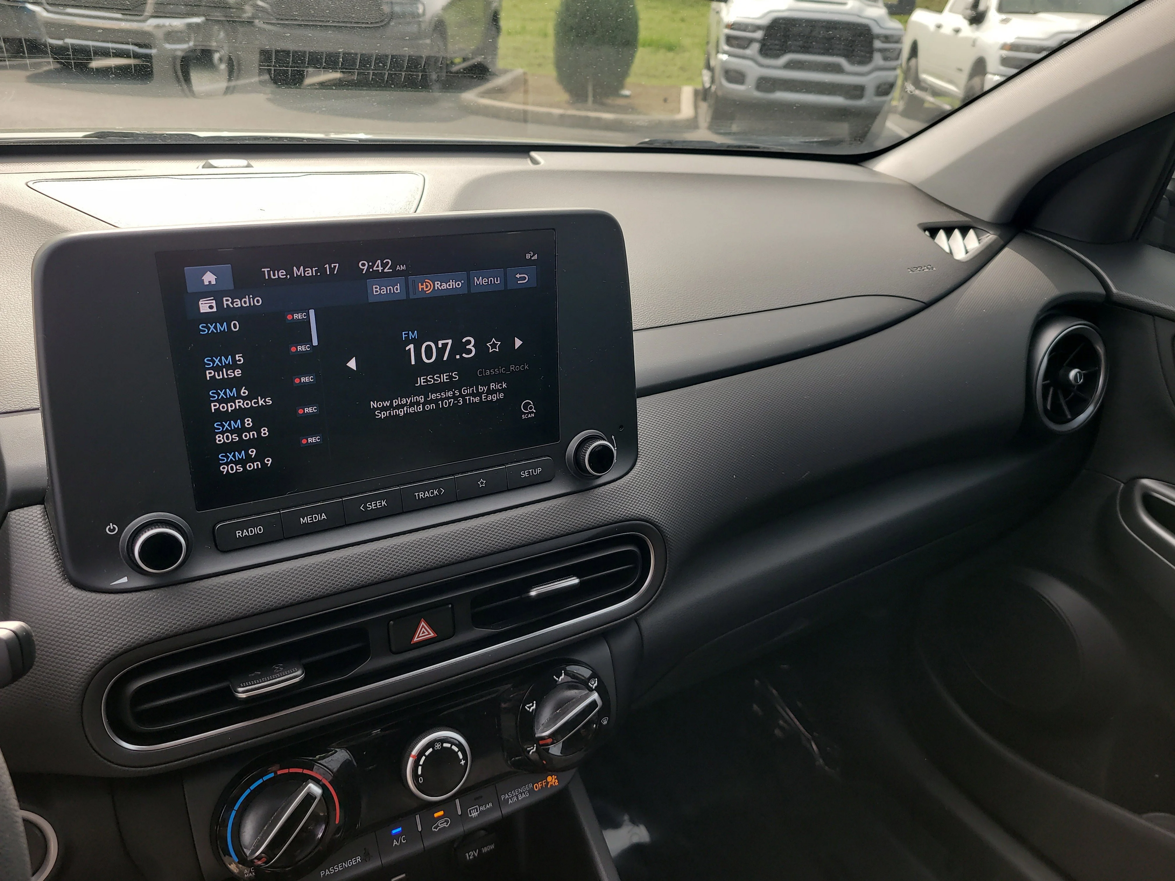 Used 2023 Cyber Silver Hyundai SEL image 19