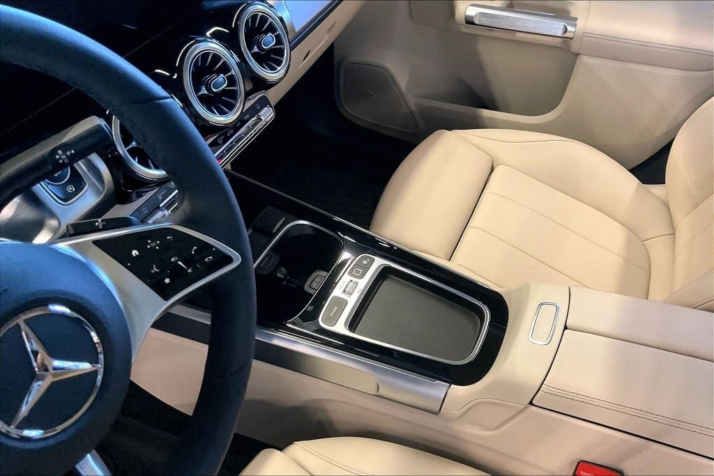 2026 Mercedes-Benz GLB GLB 250 - Photo 9