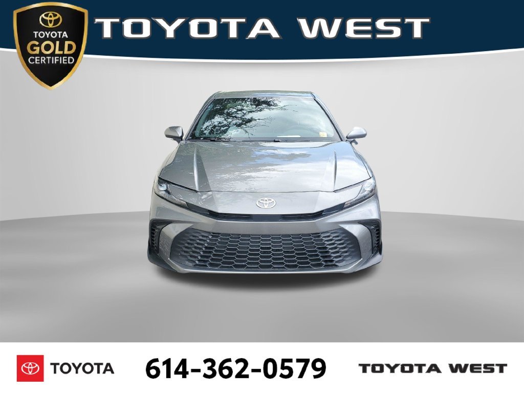 Used 2026  Toyota SE image 2