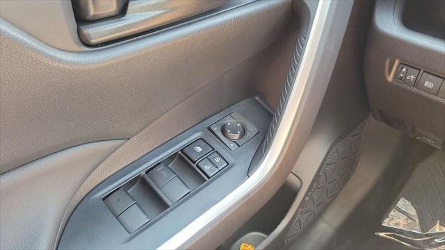 Certified Used 2025 MIDNIGHT BLACK METALLIC Toyota  image 18