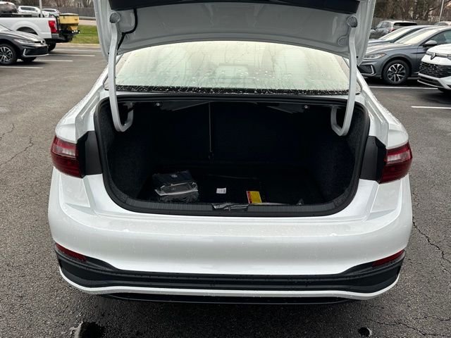 New 2026 Opal White Pearl Volkswagen 1.5T SE image 16