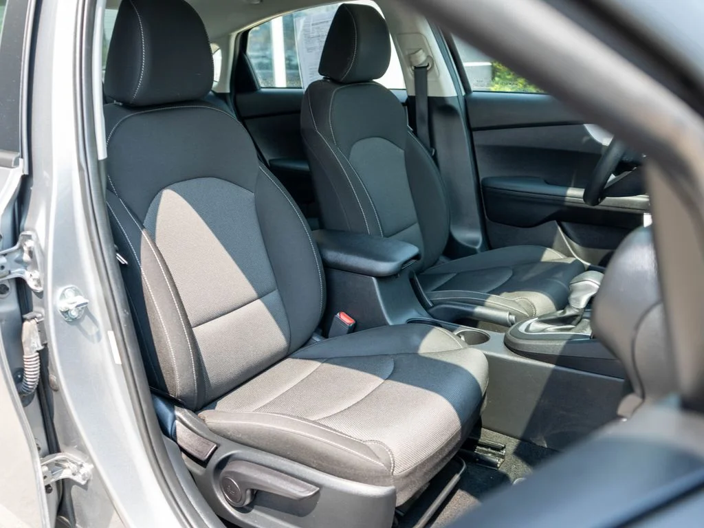 Used 2023 Gray Kia LXS image 9