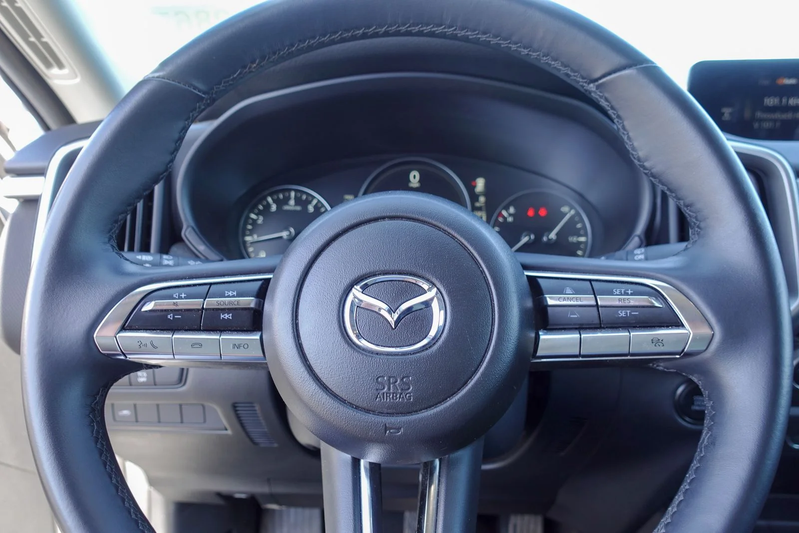 Certified Used 2025 Wind Chill Pearl Mazda 2.5 S Premium Package image 19