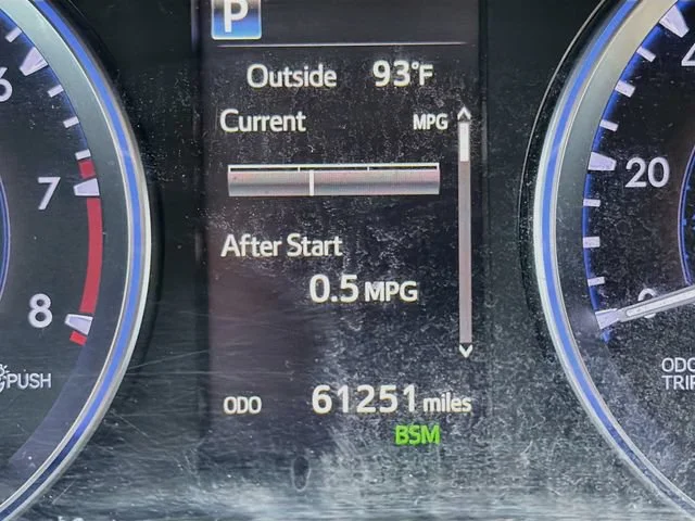 Used 2018 Blizzard Pearl Toyota XLE image 39