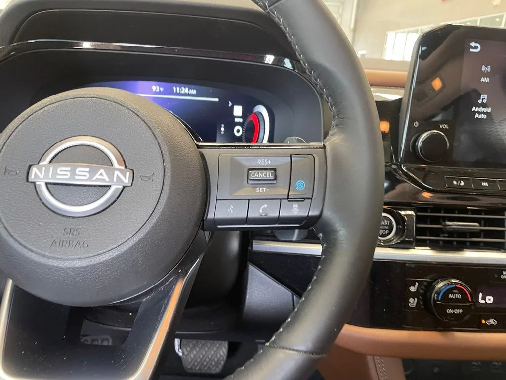 Used 2024 Black Nissan Platinum image 15