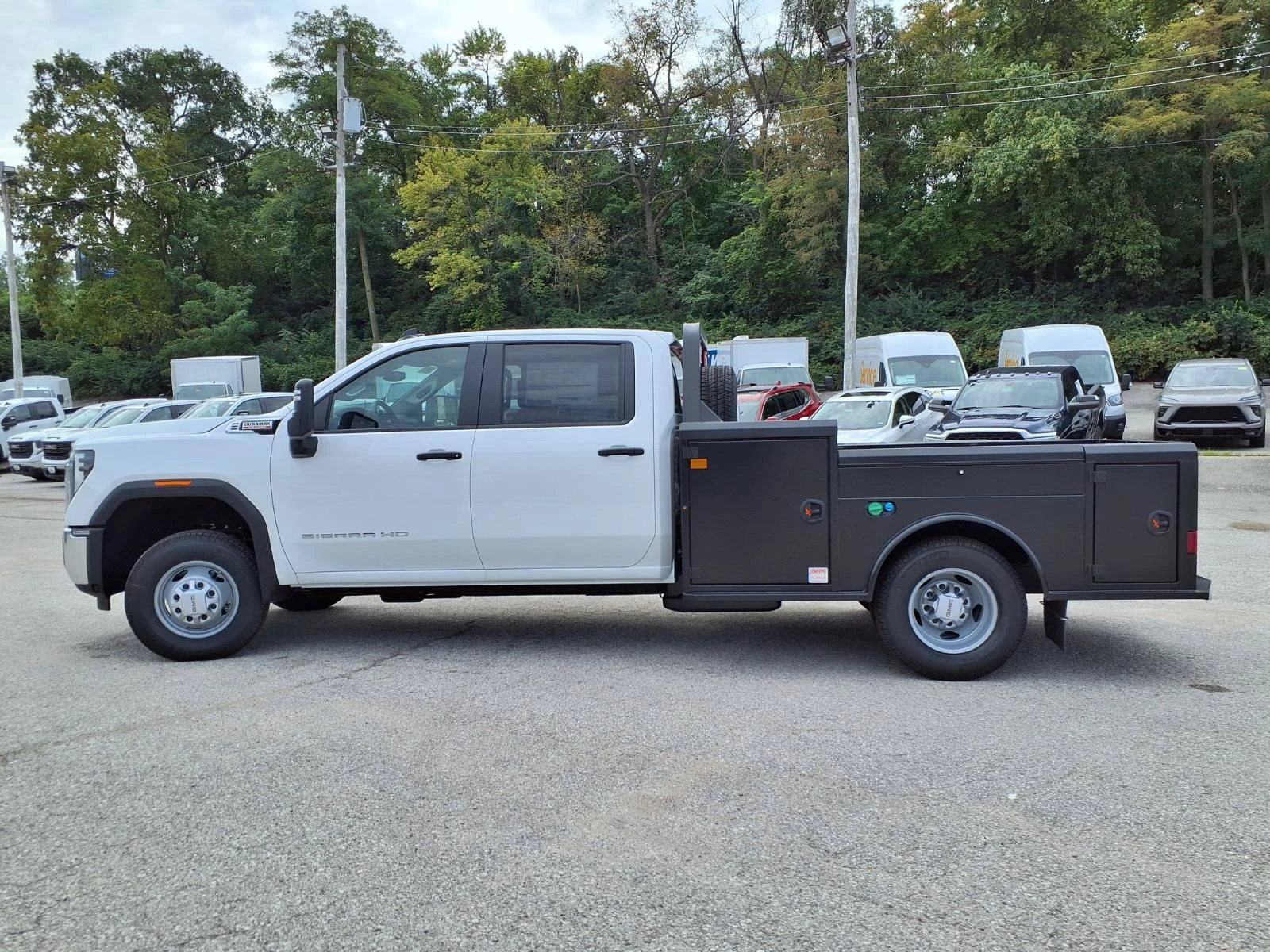 2026 GMC Sierra 3500 Chassis Cab Pro - Photo 28
