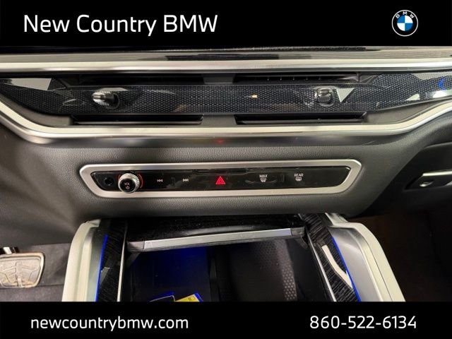 Used 2024 Black Sapphire Metallic BMW xDrive40i image 18