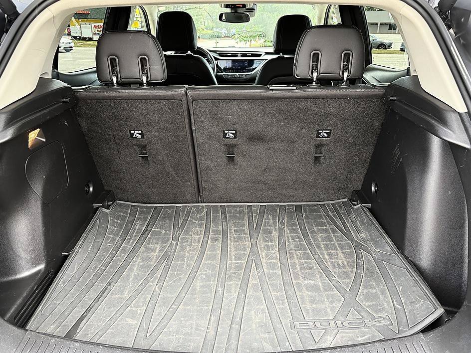 Used 2020 SATIN STEEL METALLIC Buick Essence image 11